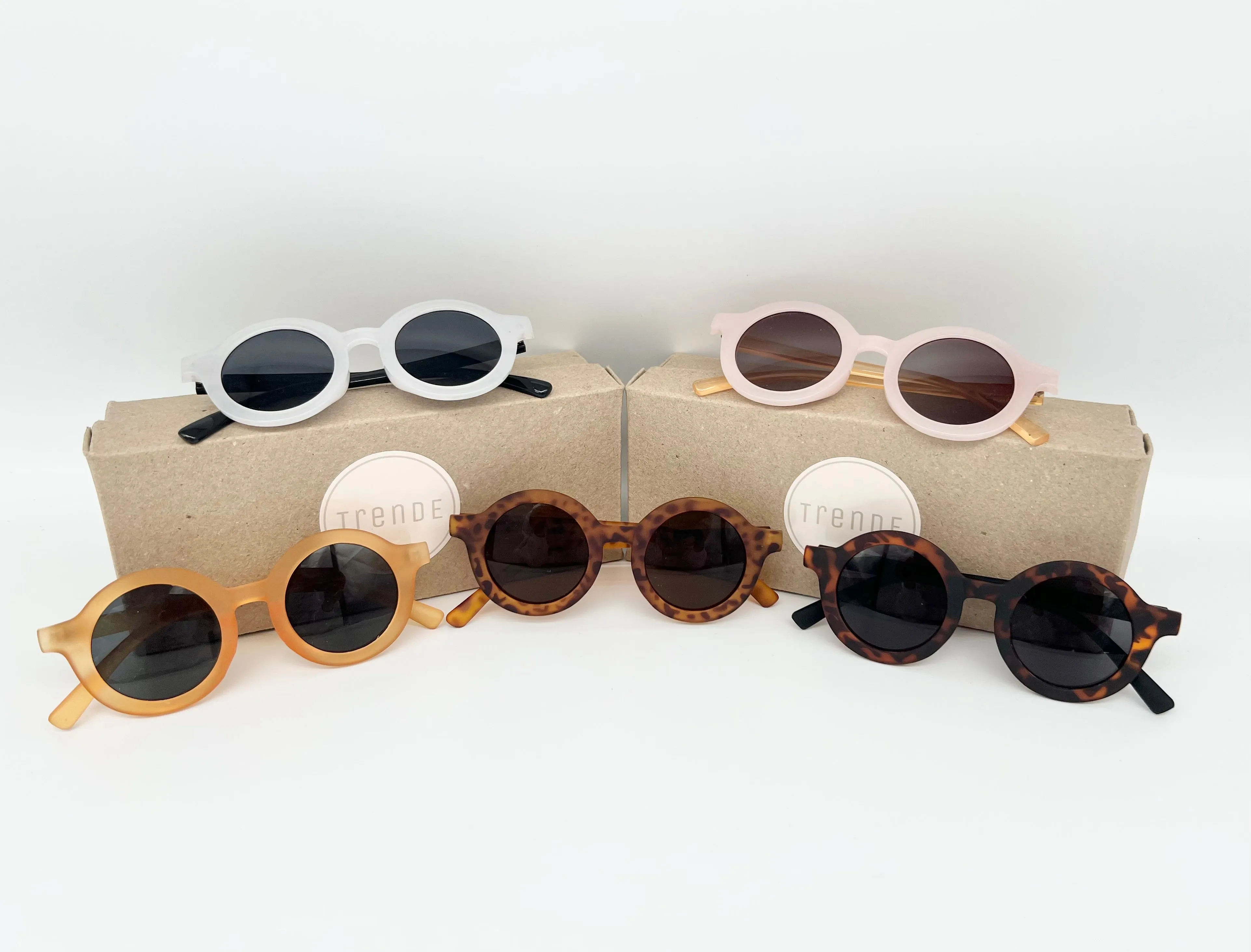 Round Retro Sunglasses - White Black (UV400)